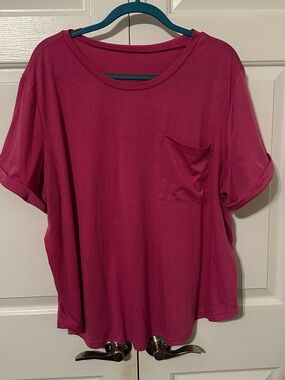 SHEIN Fuchsia Short Sleeve Pocket Tee